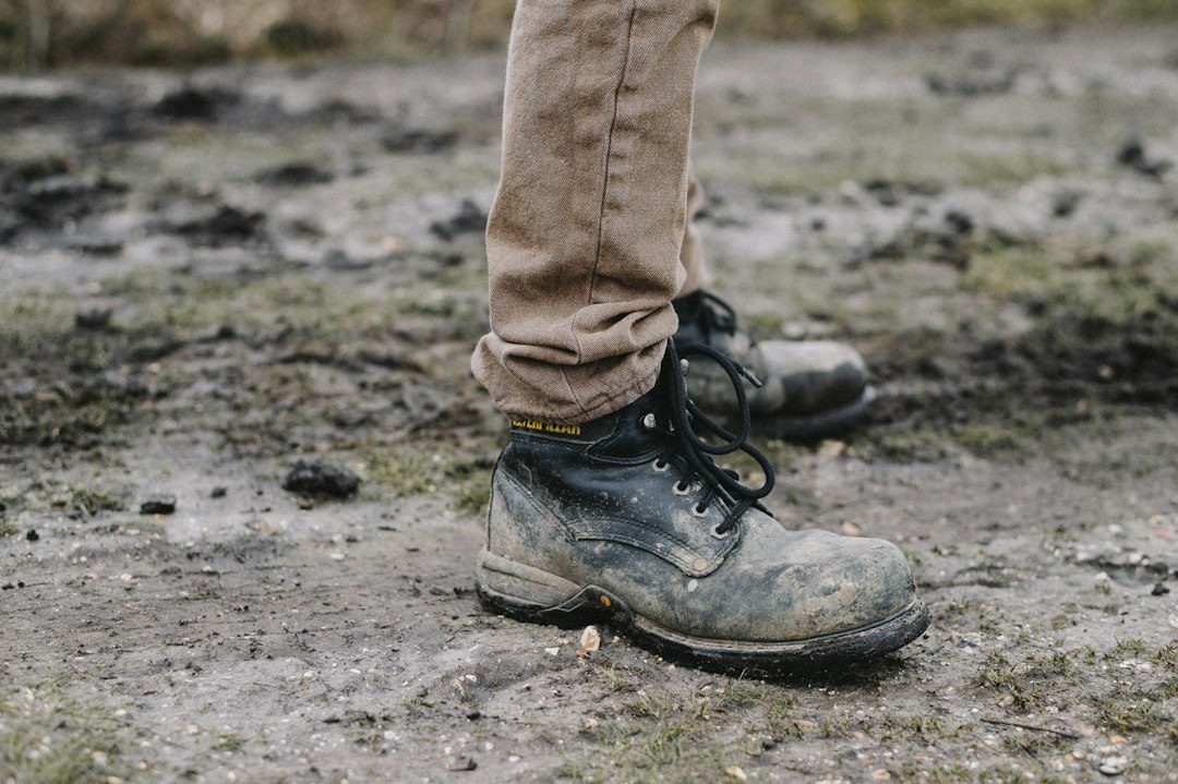 botas de trabalho — como escolher bota de segurança com biqueira